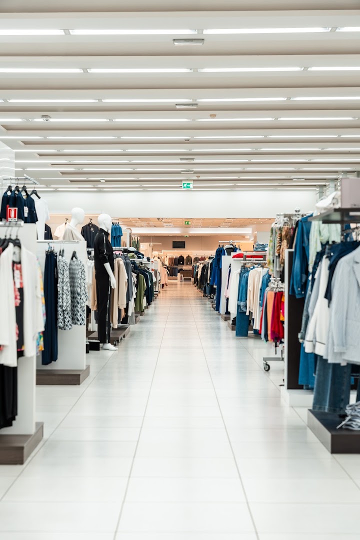 La Vesti Bene - Abbigliamento Uomo Donna Bambino