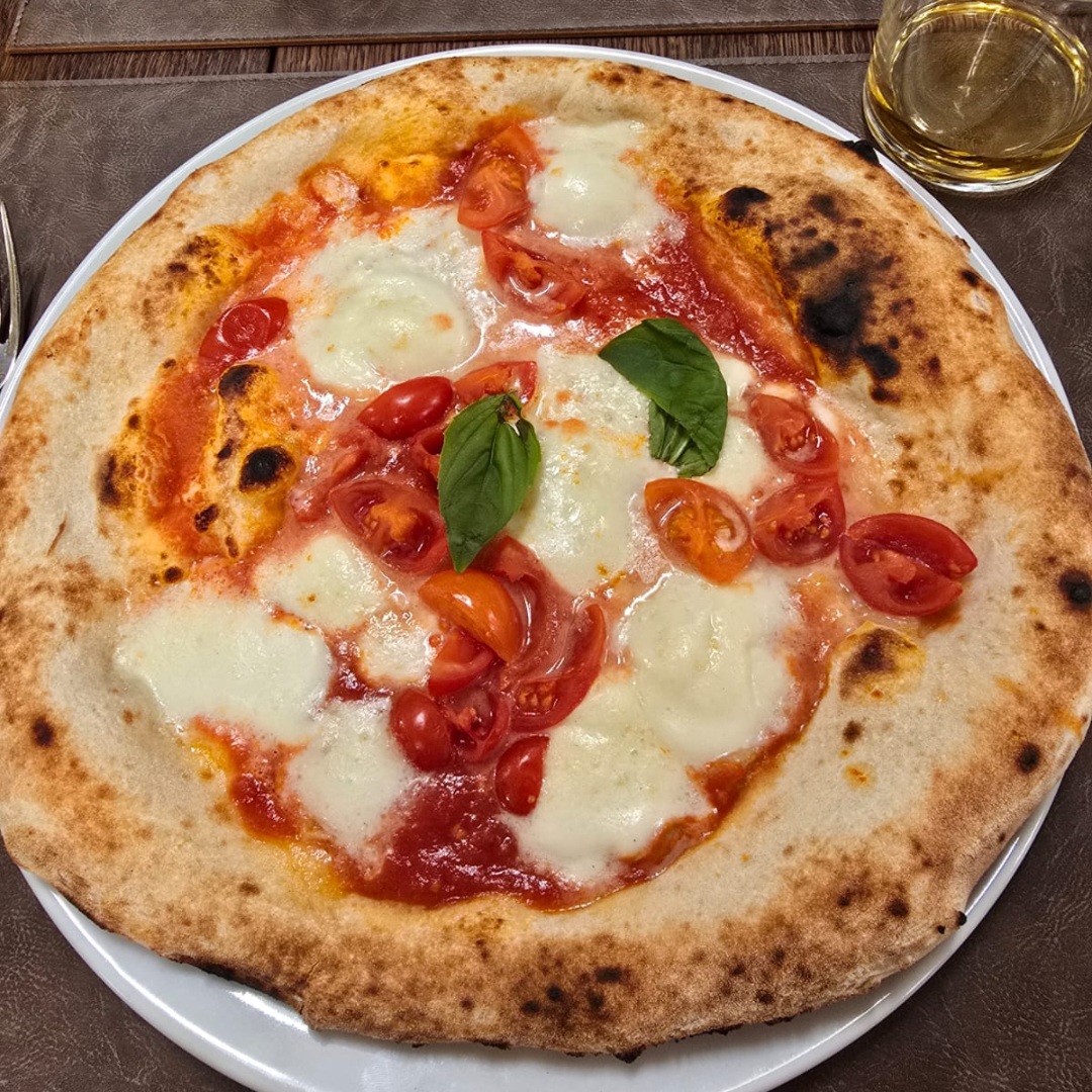La Vesuviana Piazza Saffi