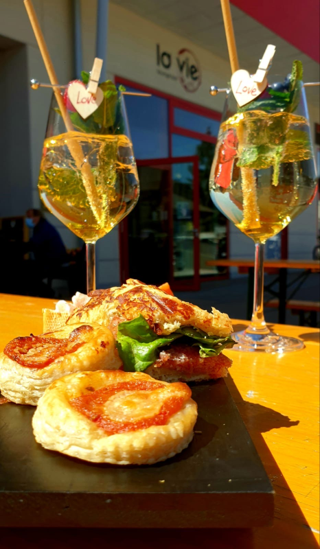 La Vie - Lounge Bar