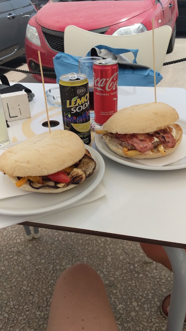 La Vozza Beach Bar
