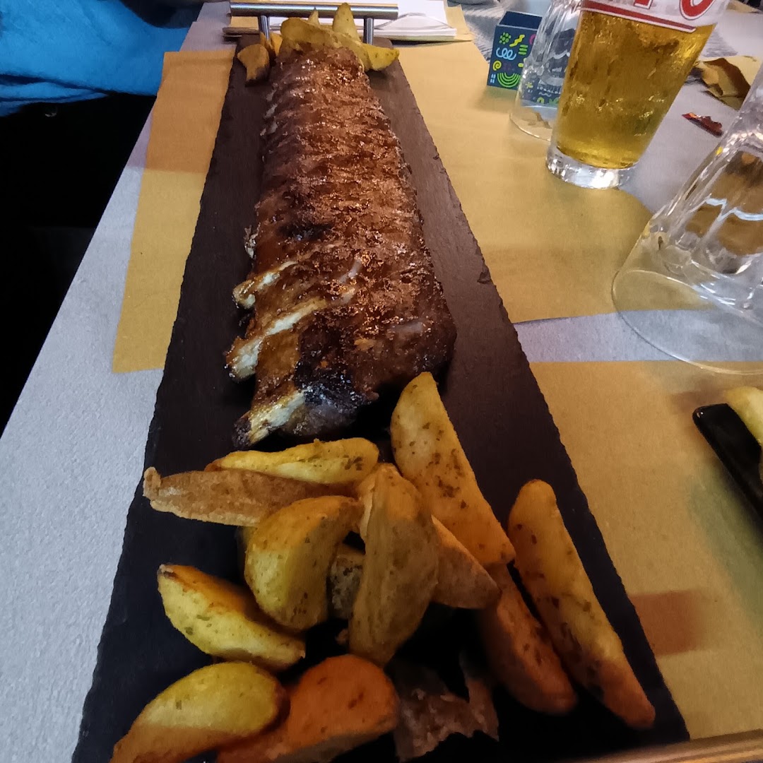La Zona - Food & Drink