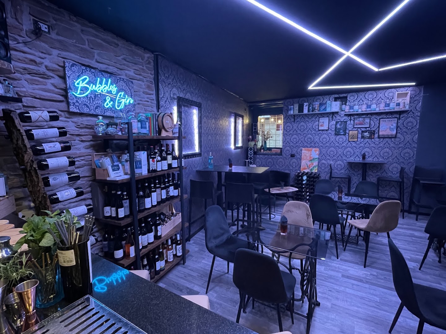 Lacus - bubbles & gin