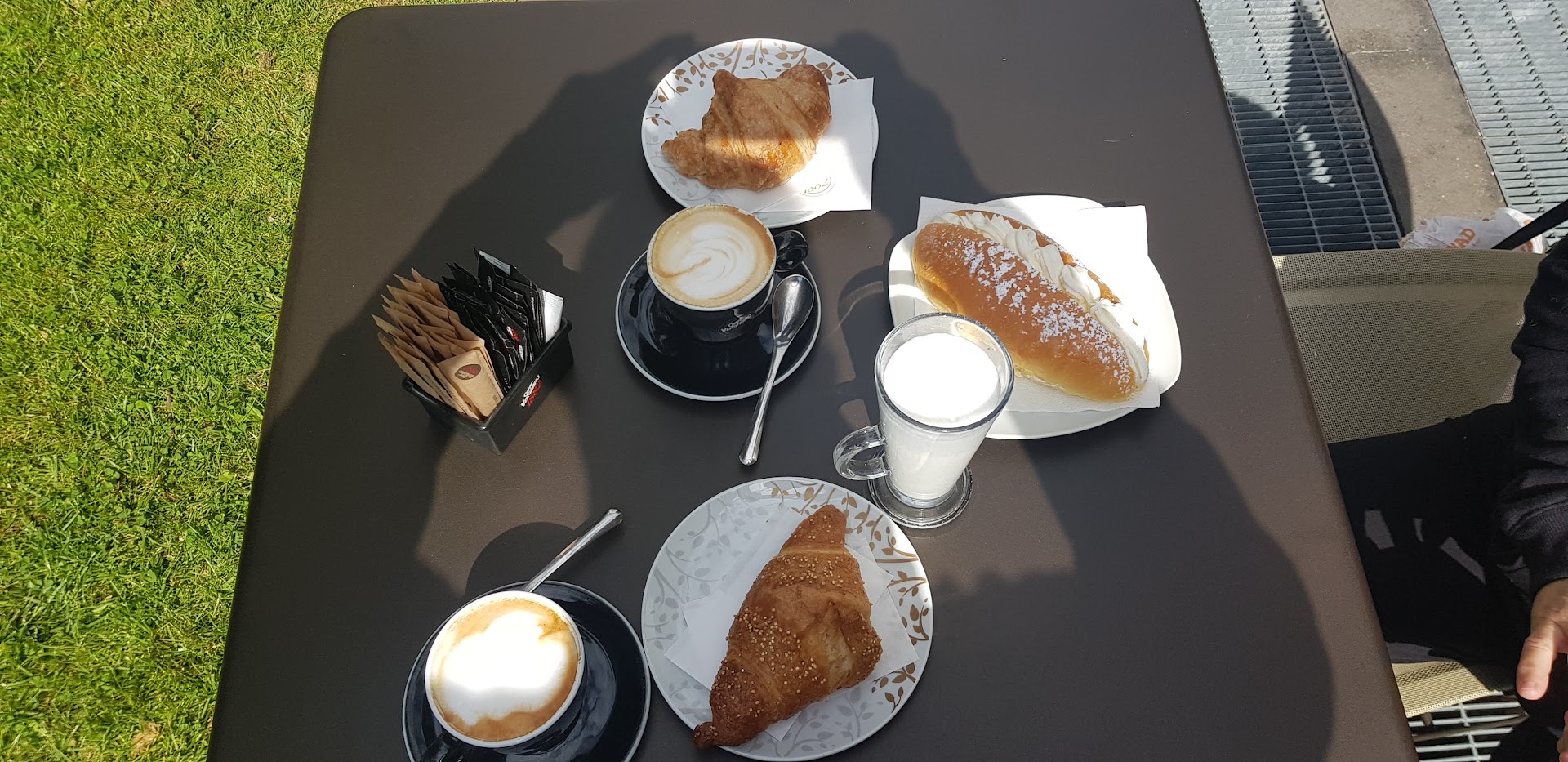 Ladies Café