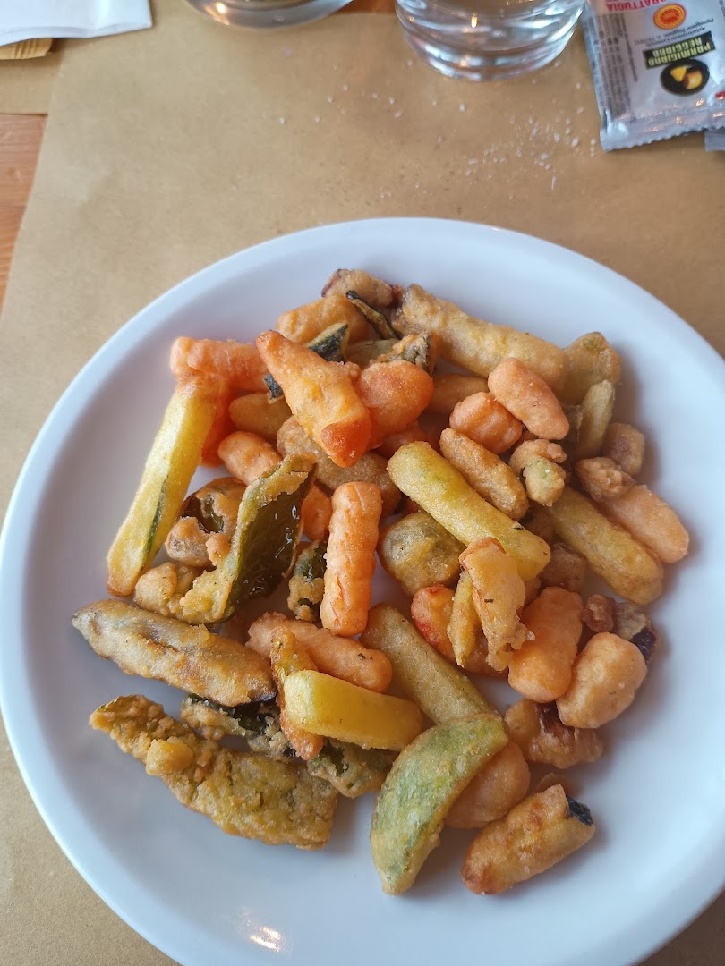 LAGO CLAUDIA Bar Ristorante Pesca Sportiva