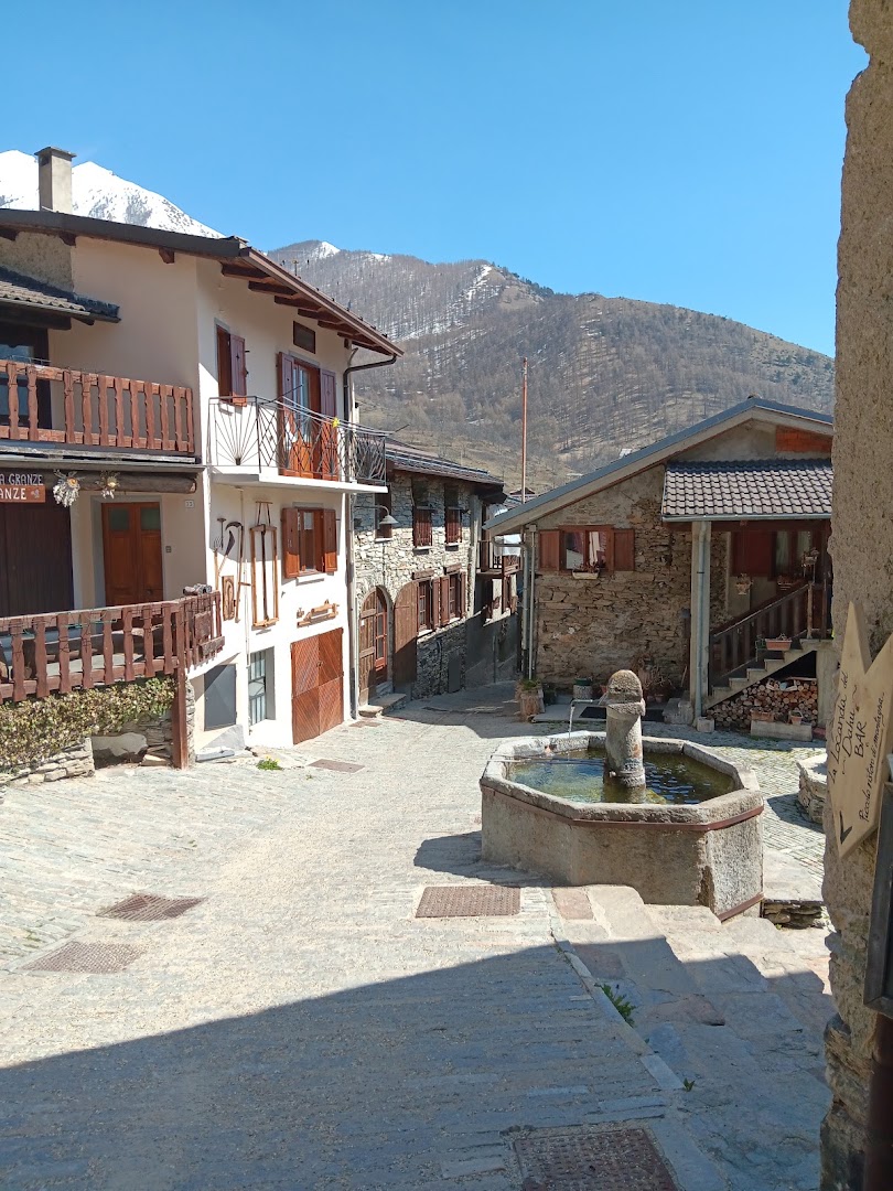 Lago di Laux