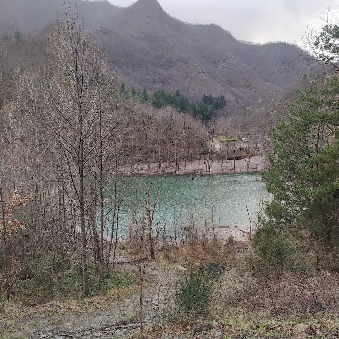 Lago di Poggio Baldi