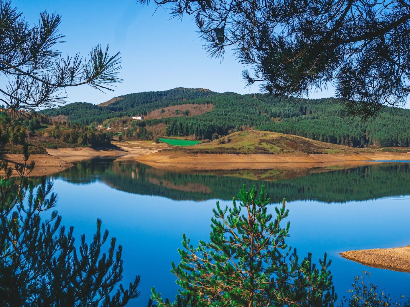 Lago Passante, Taverna