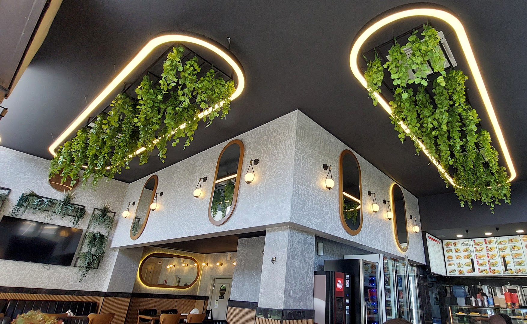 Lago Ristorente- Kebap & Pizzeria