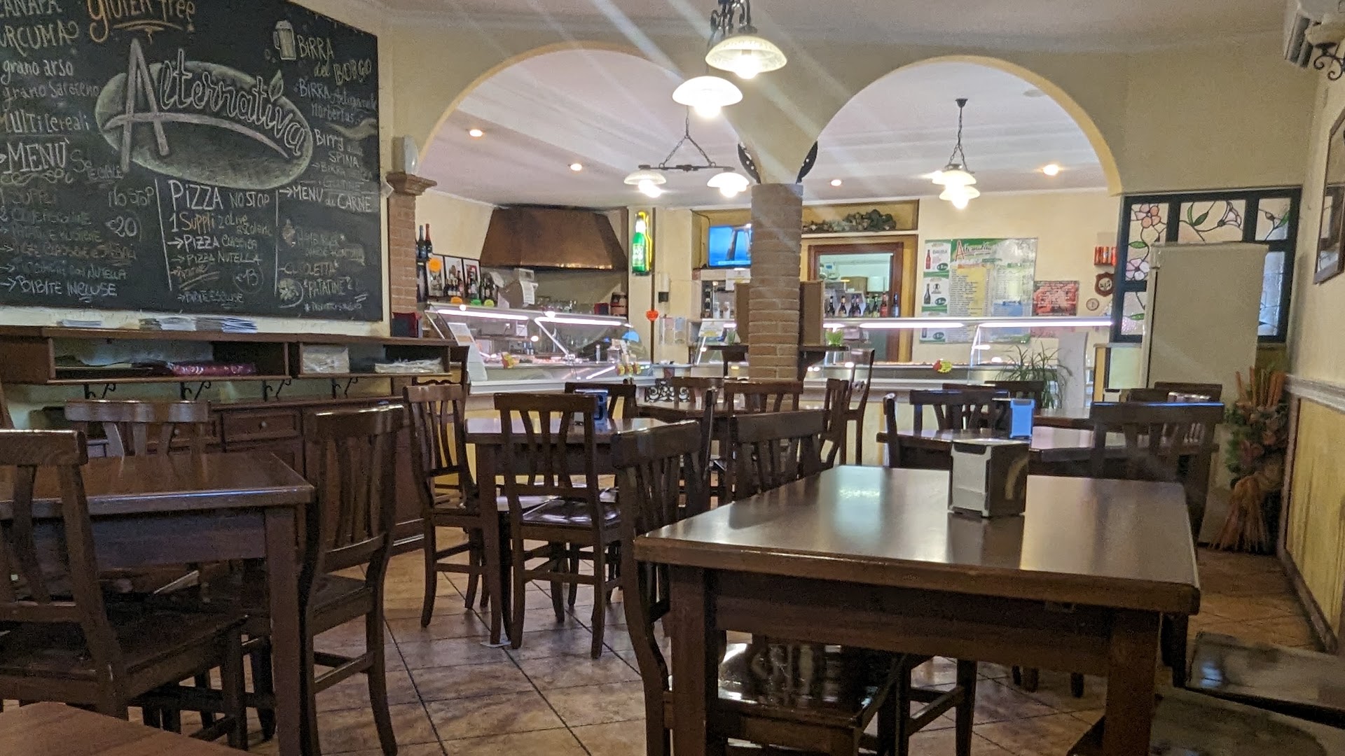 L’Alternativa - Pizzeria Tivoli: impasti classici, senza glutine e alternativi.