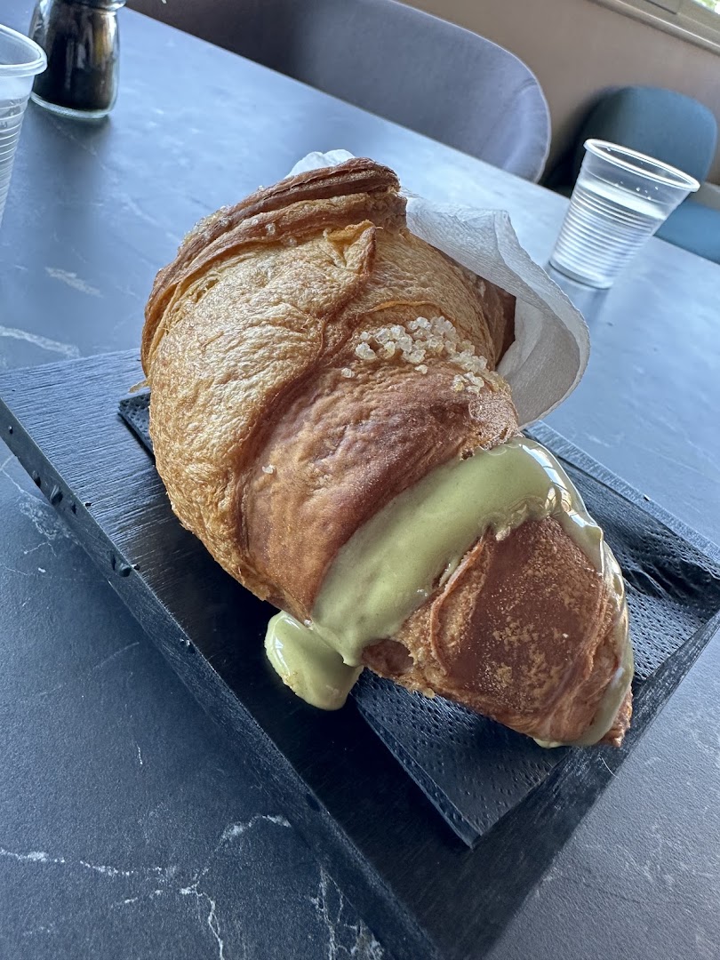 LALTROLATO - Cafè-food-wine-drink