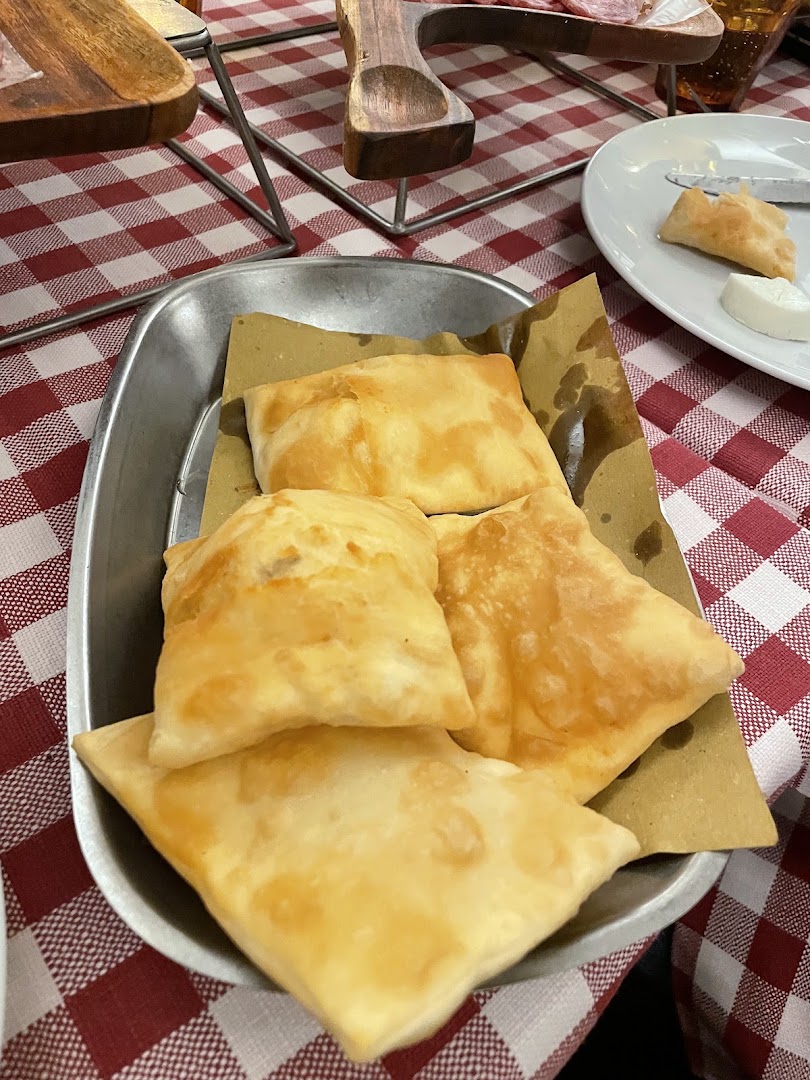 Lambrusco - Crescentine e Tigelle