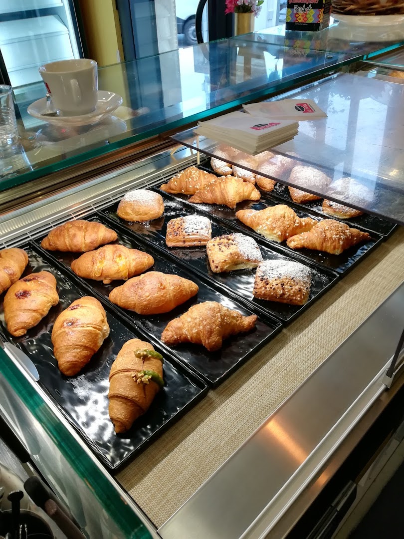 L'Angolo Bar Tabacchi