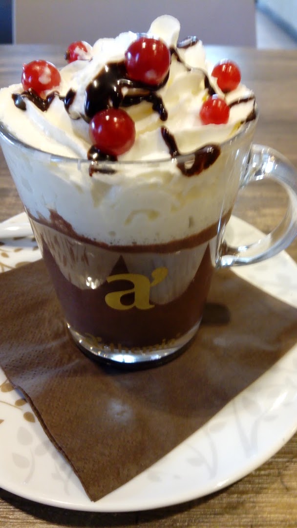 L'ANGOLO-Cucina & Bar