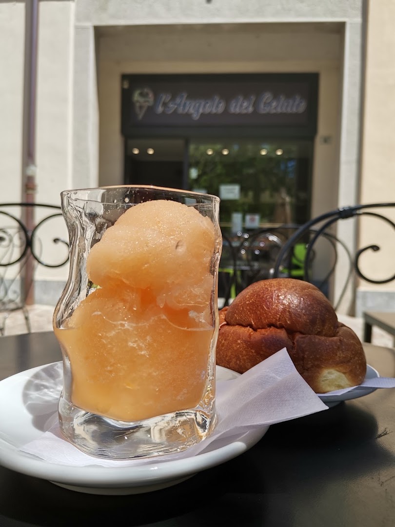 L'Angolo del Gelato e L'Angolo del Caffè di Carugati Davide