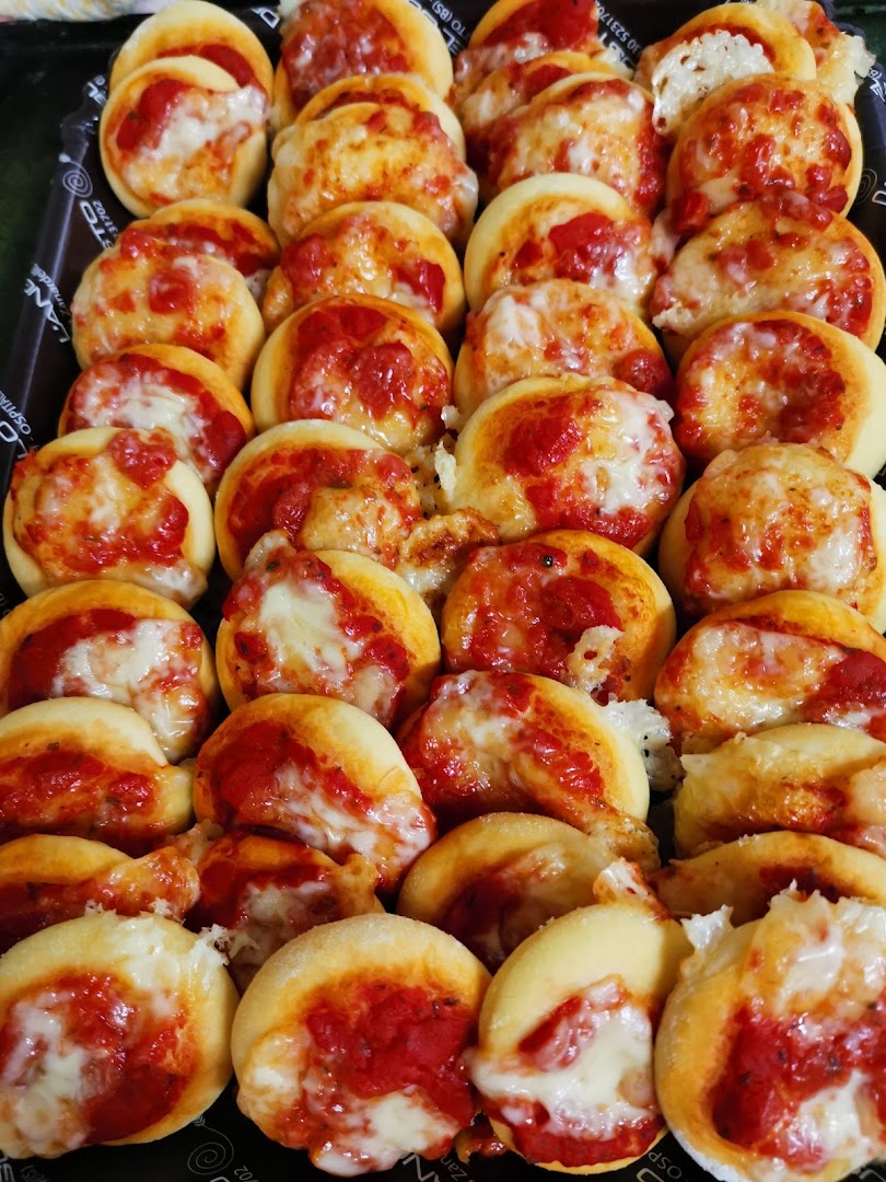 L'angolo del Gusto - Pane fresco, torte di compleanno, pizza al taglio, salumi e rinfreschi