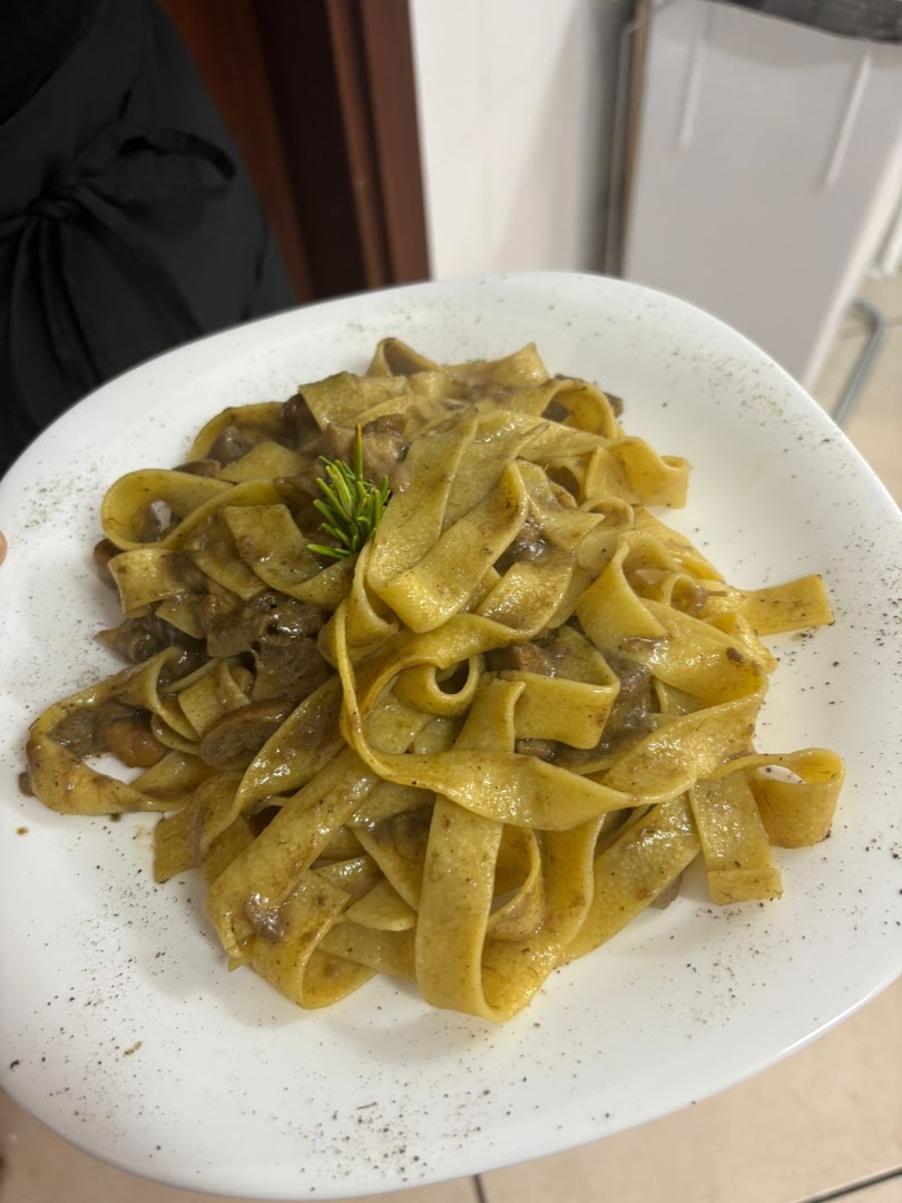 L’angolo di Sara – Pizzeria, Ristorante & Bar