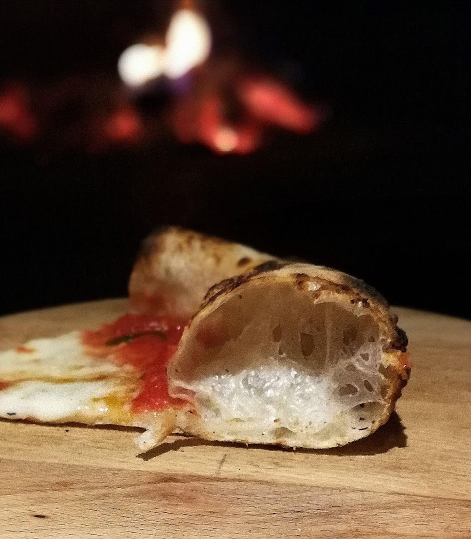Lanterna bistrot Pizzeria Napoletana dal 1995