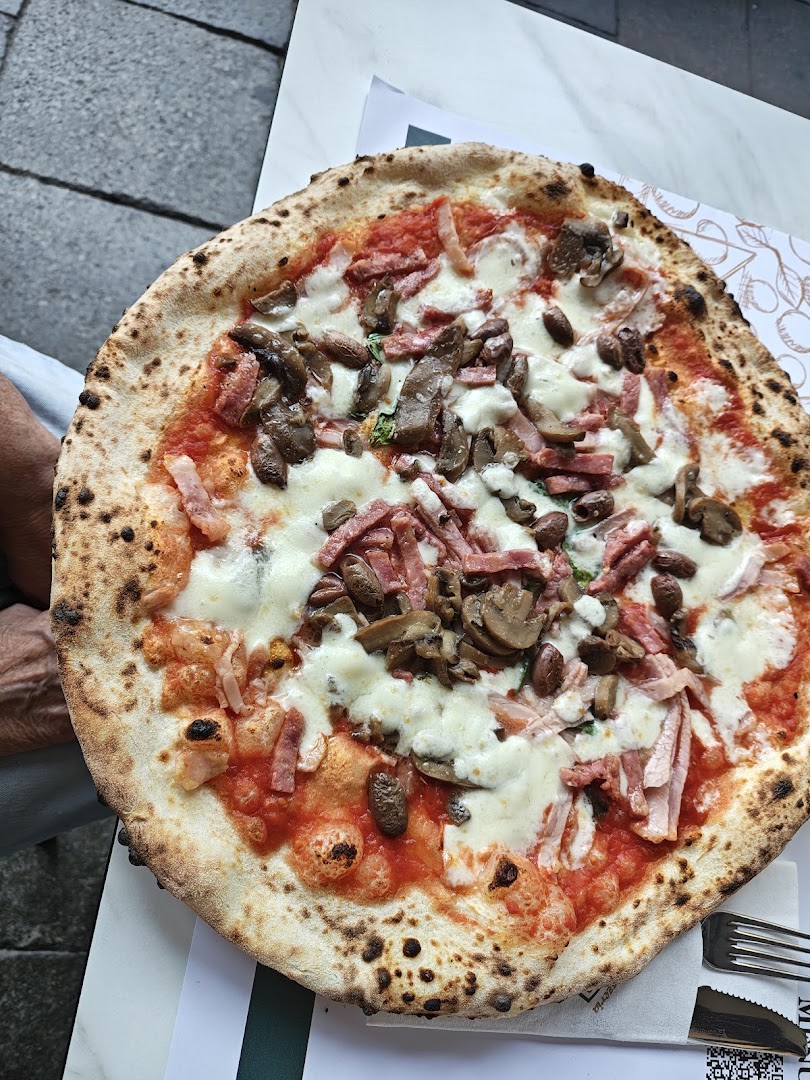 L'Antica Pizzeria Da Michele Ferrara