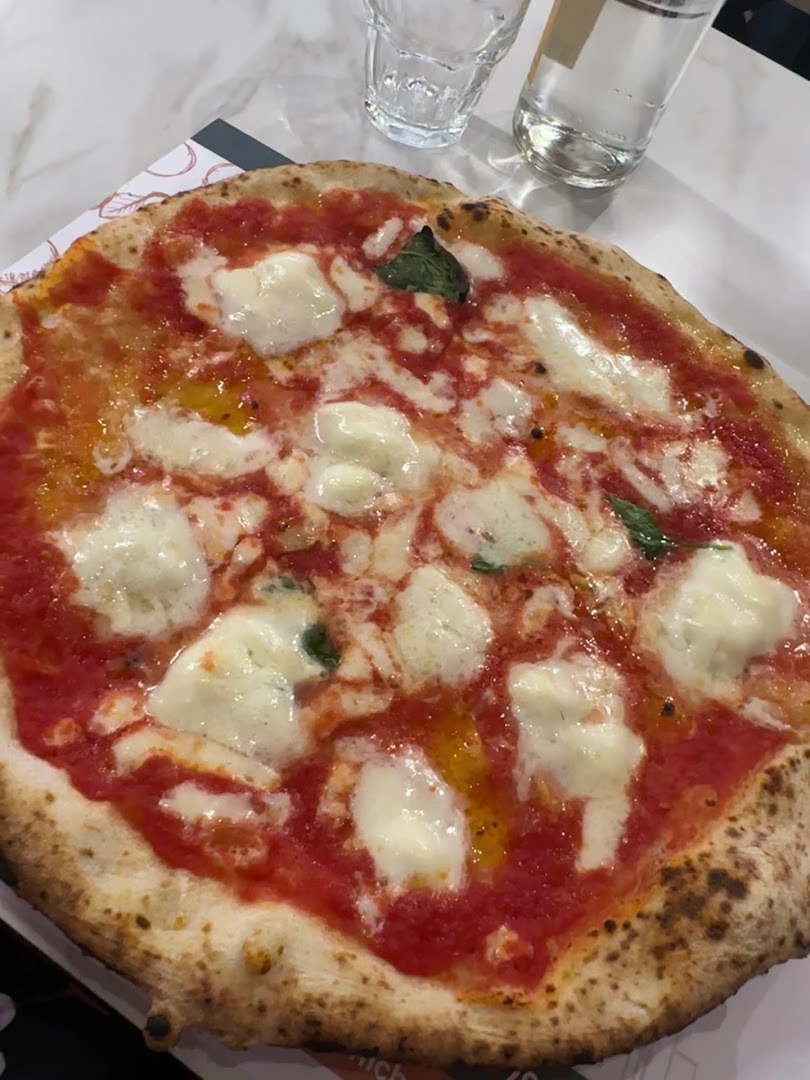 L'Antica Pizzeria Da Michele Ferrara