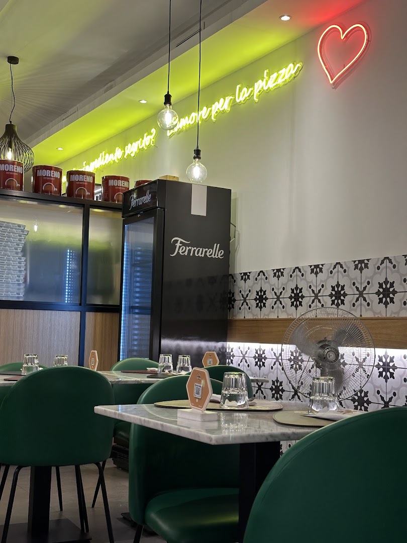 L'antica pizzeria "Da Michele"