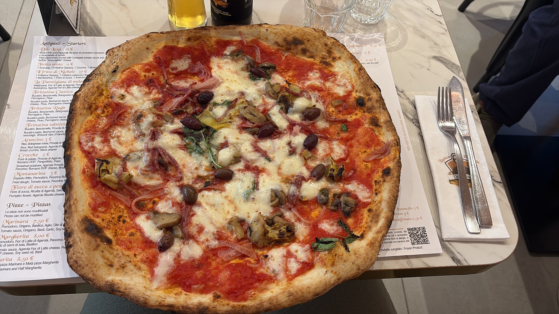 L'antica pizzeria "Da Michele"