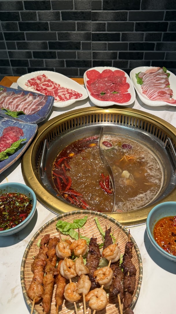 Lao 捞 Hot Pot