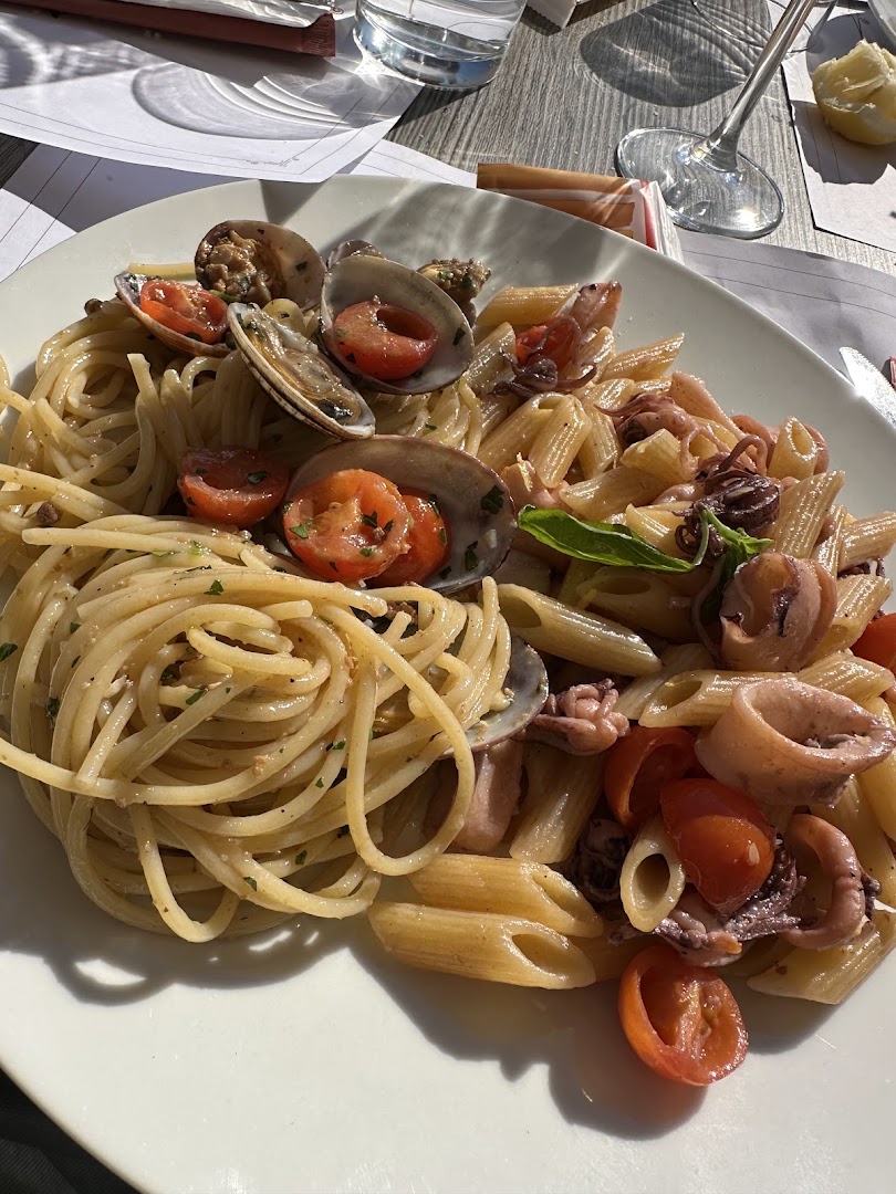 Ristorante Pizzeria la Piazzetta di Oneglia