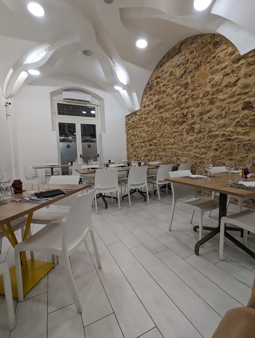 L'Arco Antico