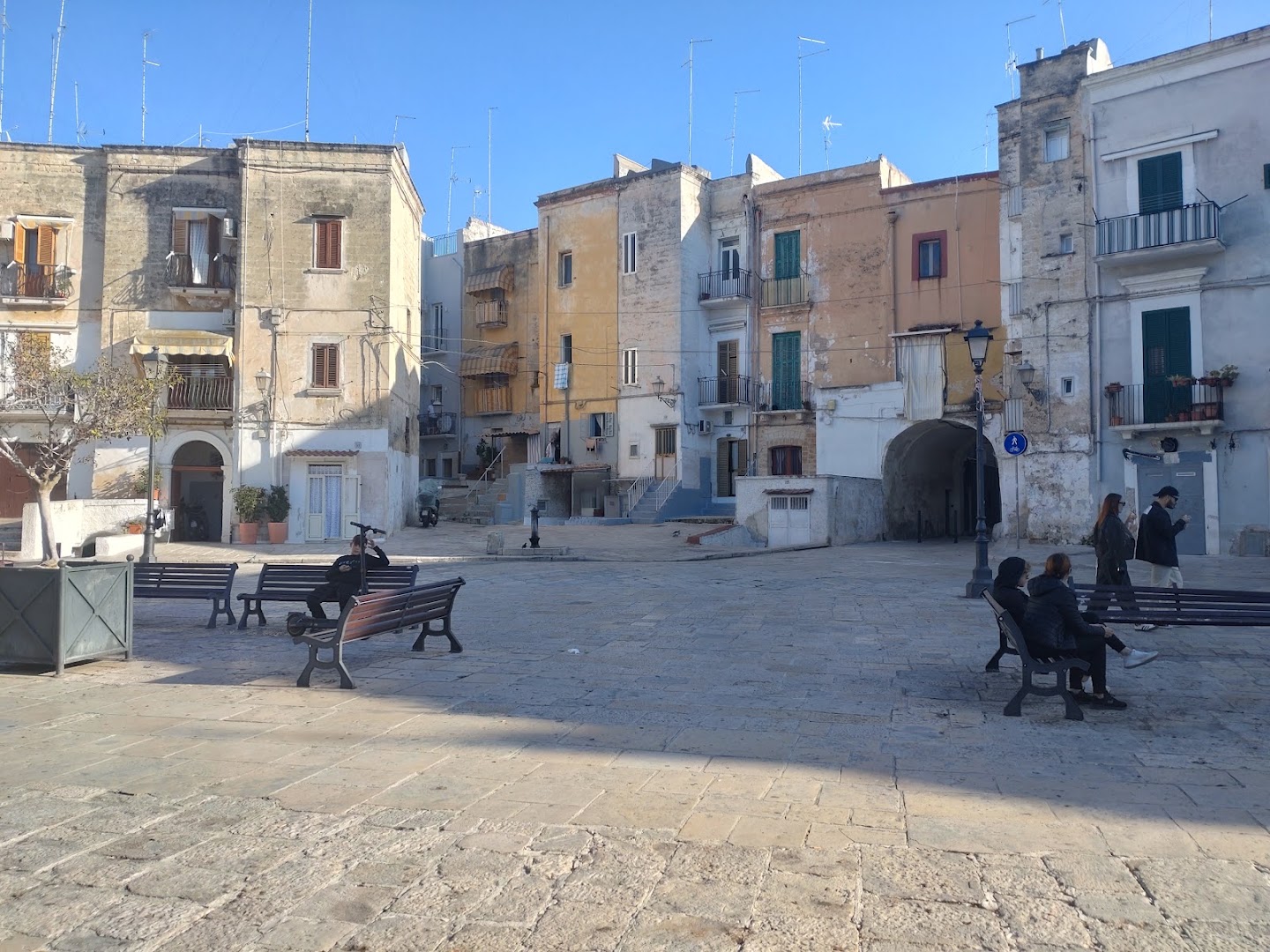 Largo Albicocca - Piazza degli Innamorati