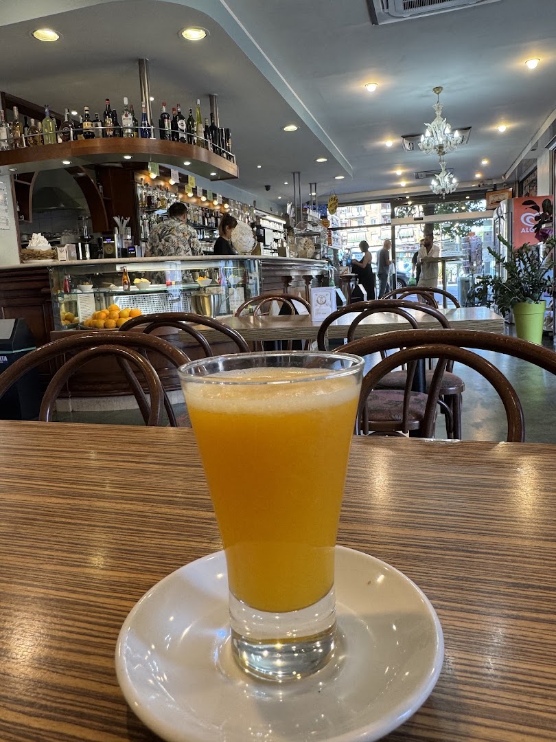 L'aroma Cafè Bar e Tabacchi