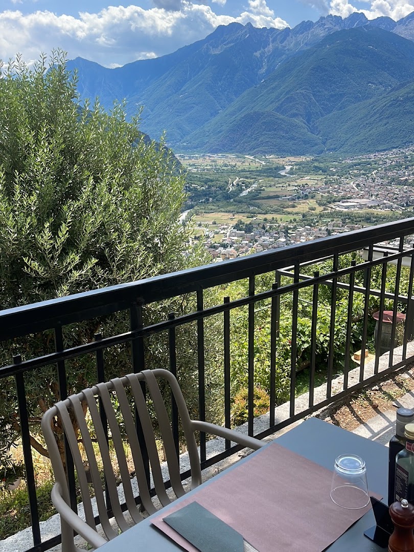 Lassù