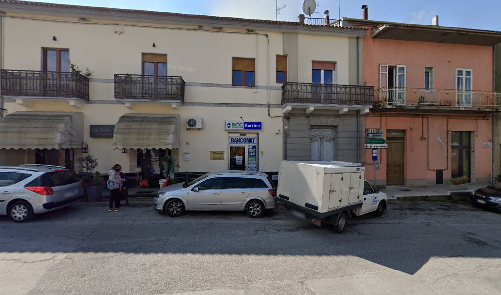 Via Aldo Moro, 19