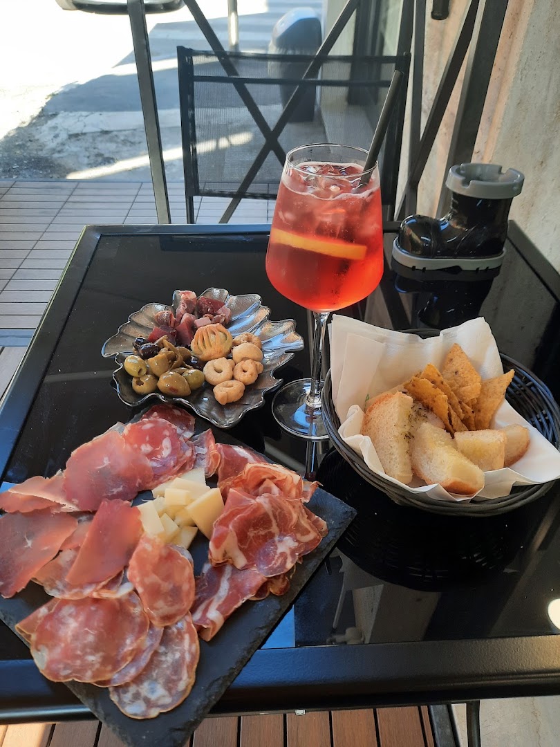 Latin Bar Barocco