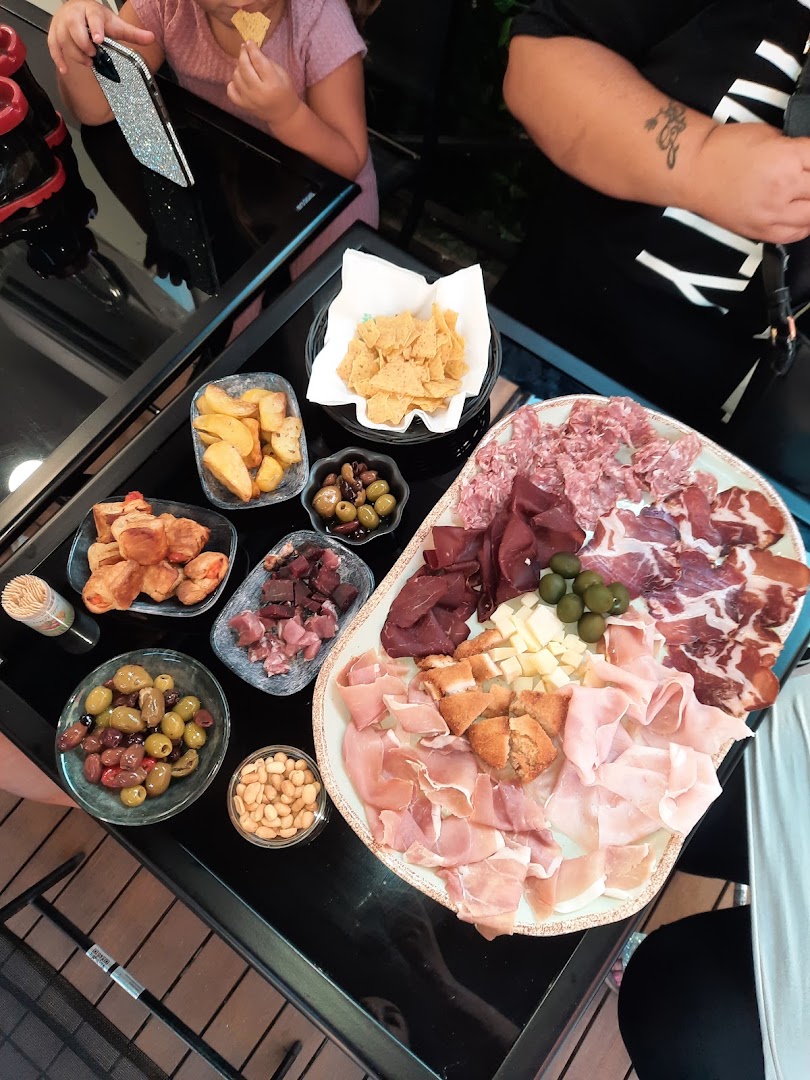 Latin Bar Barocco