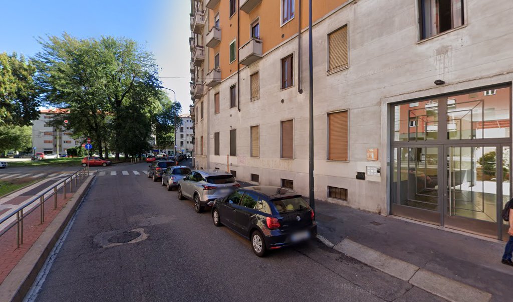 Latino Luigi, Milano