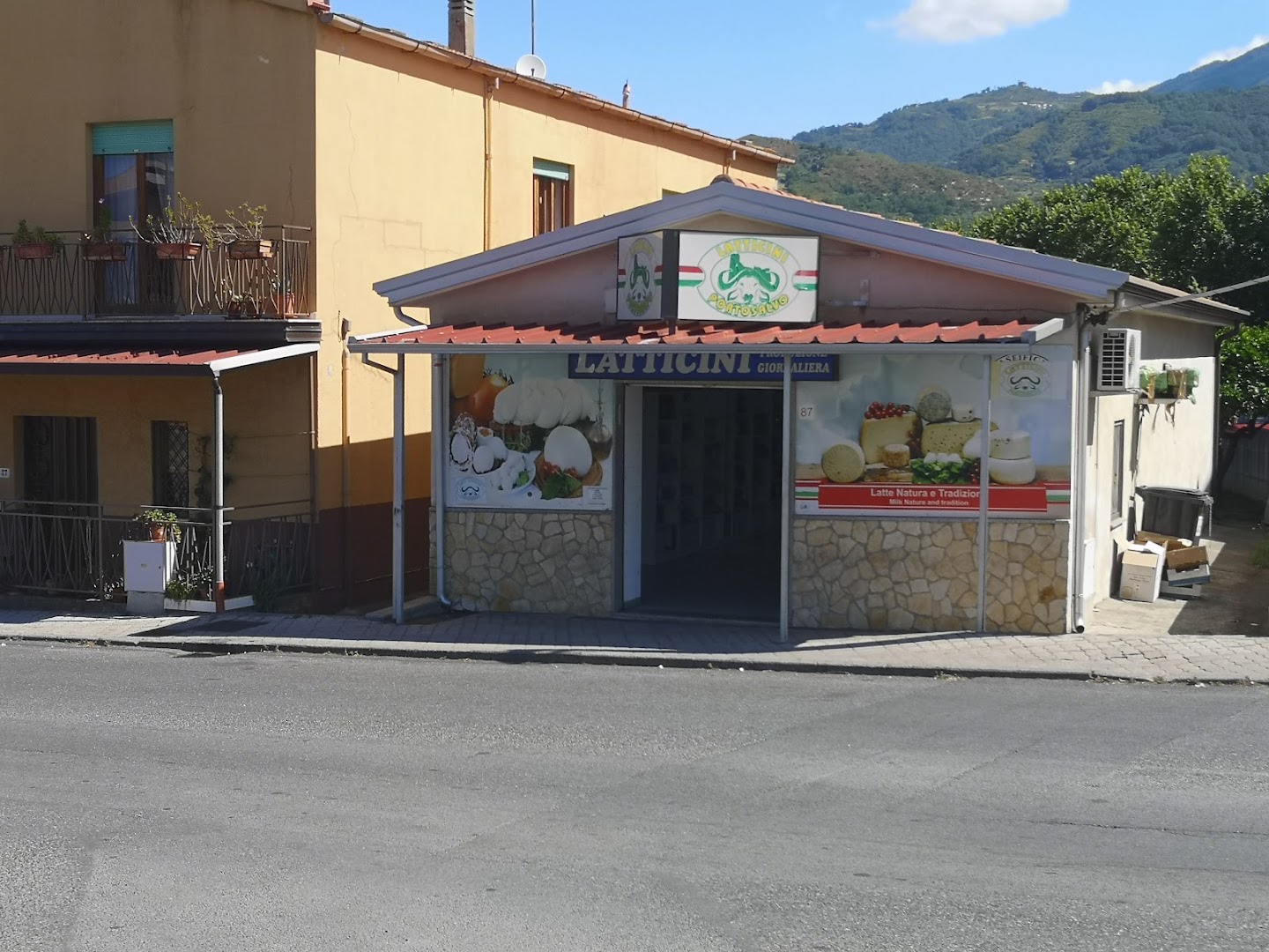Latticini e Salumi Portosalvo, Belvedere Marittimo