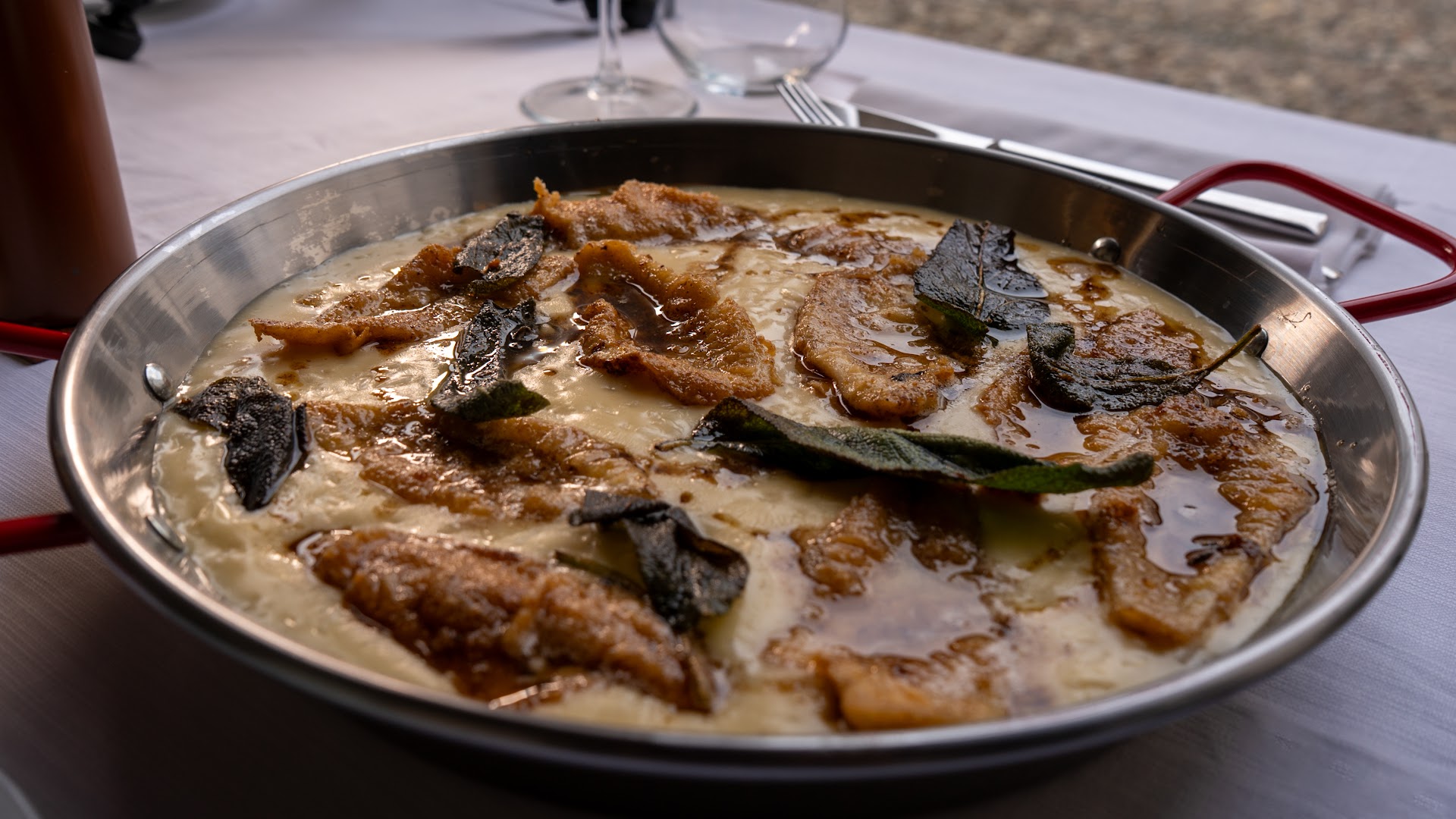 Lavel Trattoria Contemporanea