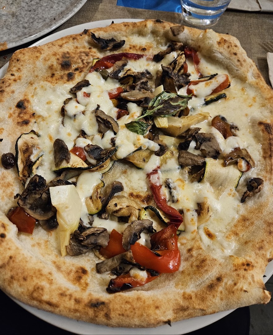 Lazzarella sapori napoletani