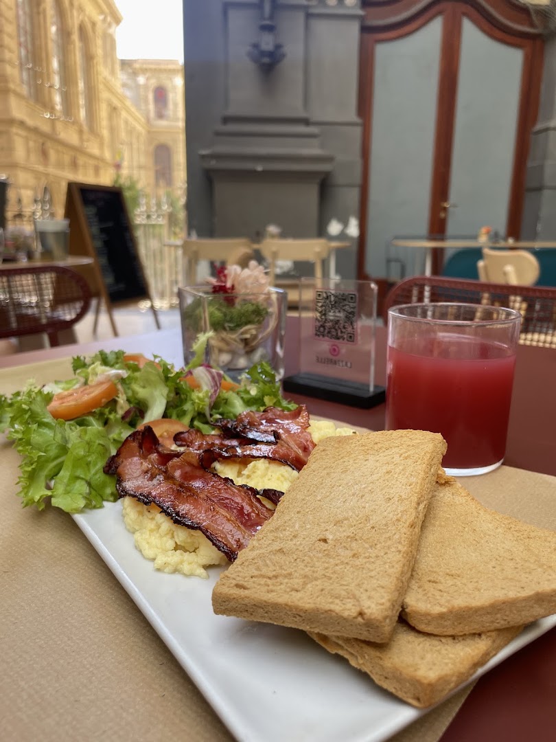 Lazzarelle Bistrot