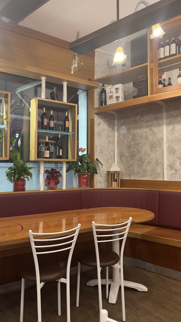 Le Bistrot Tende Rosse
