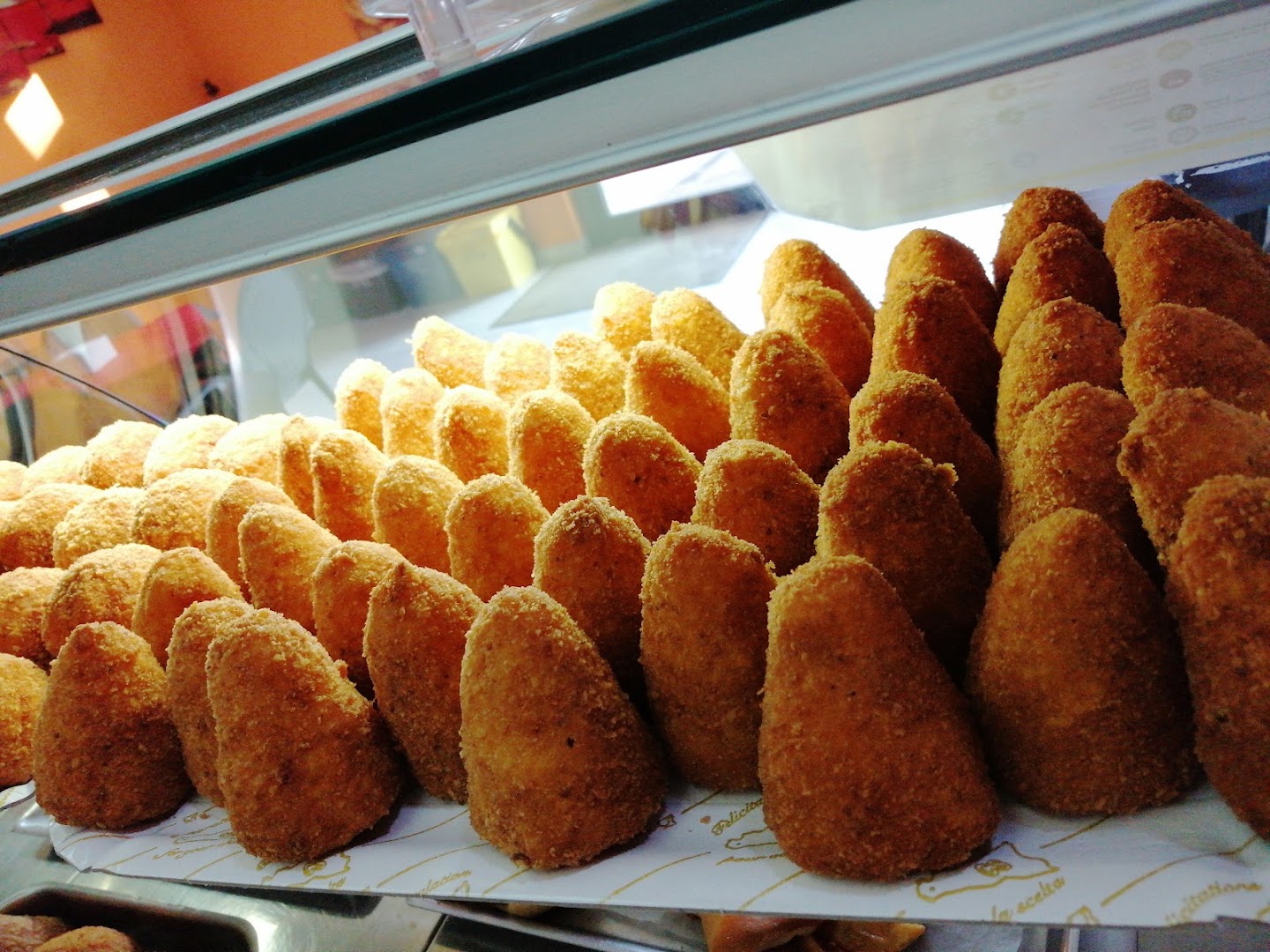 Le Bonta' Del Triangolo