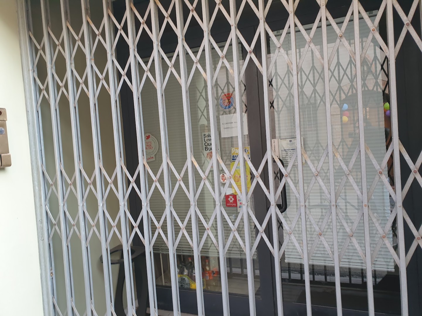Le Bonta' Snc Di Santamaria Lorenzo E Cassani Elisa