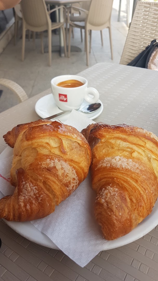 Le cafe des artistes