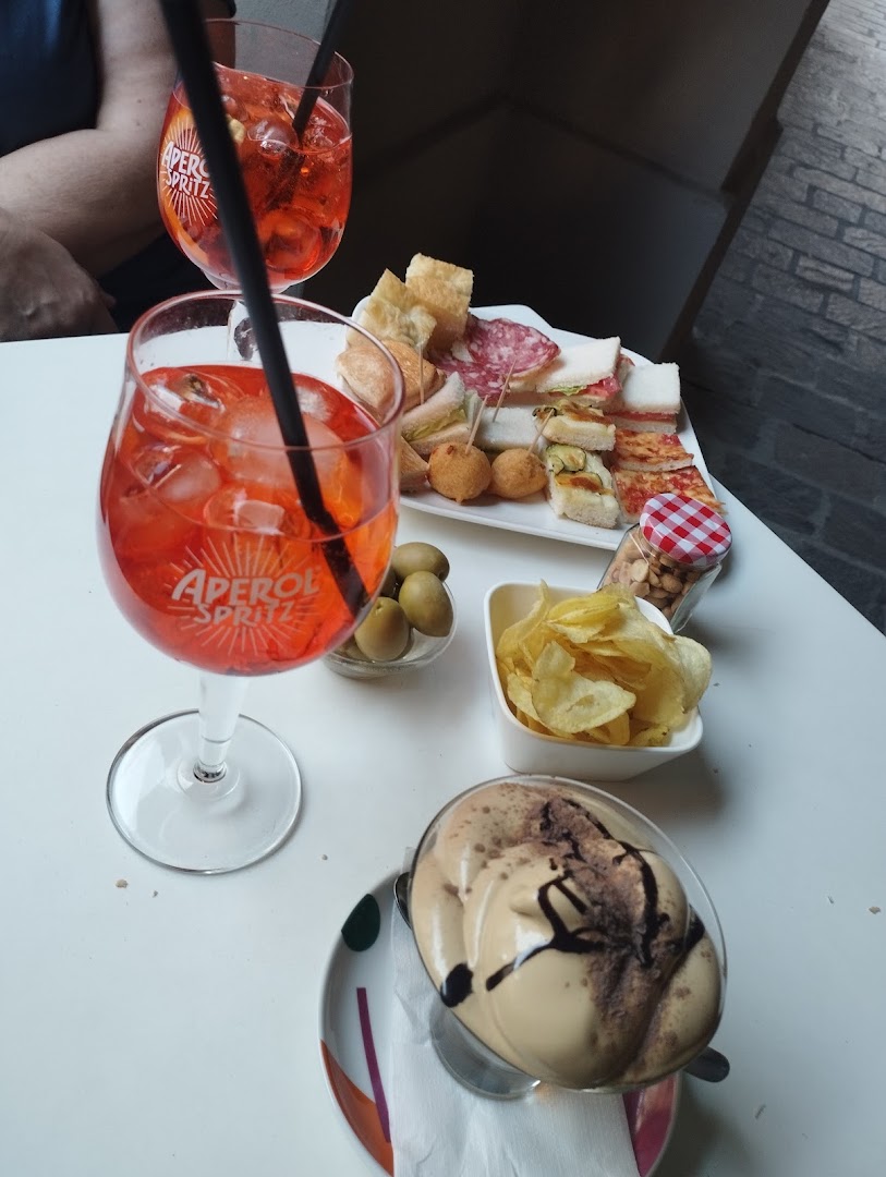 Le Cafè Noir