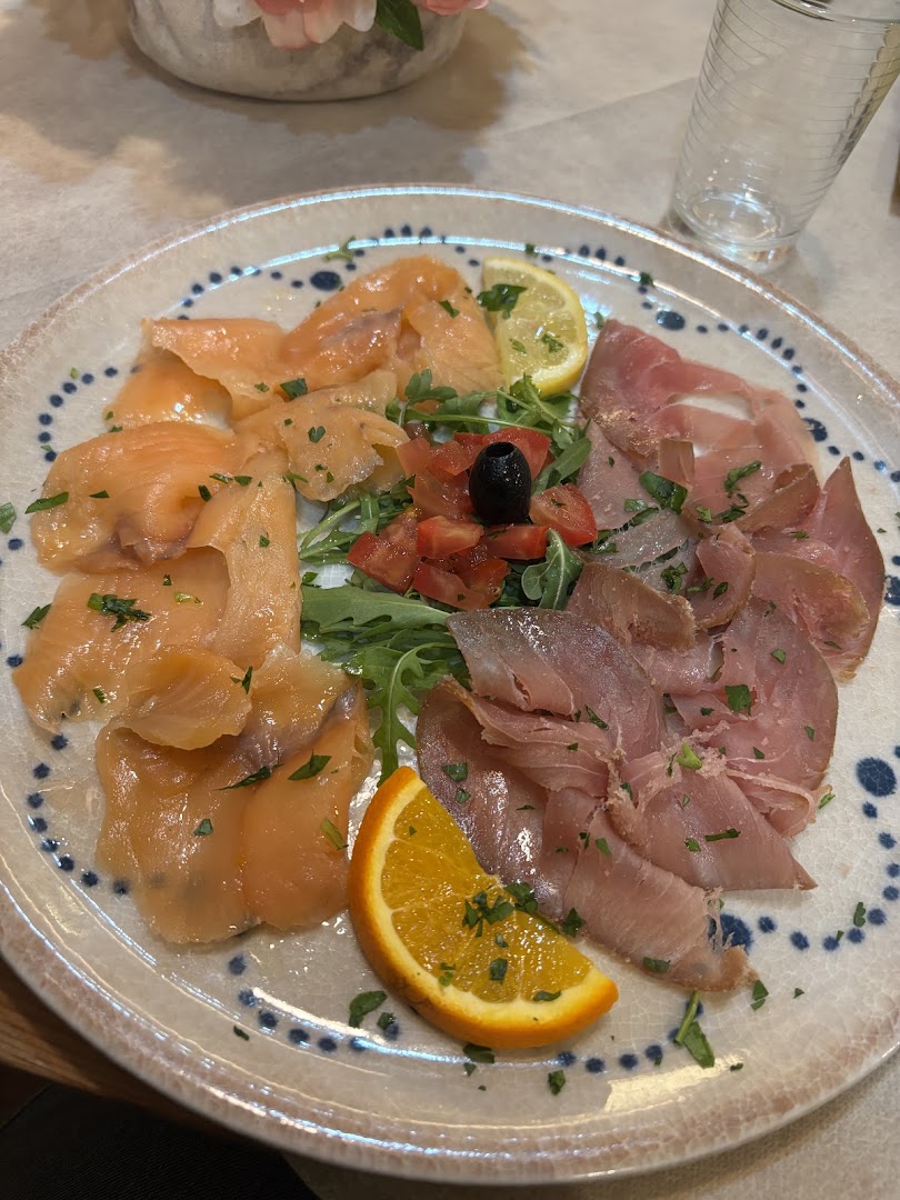 Le Caveau, Alba Adriatica