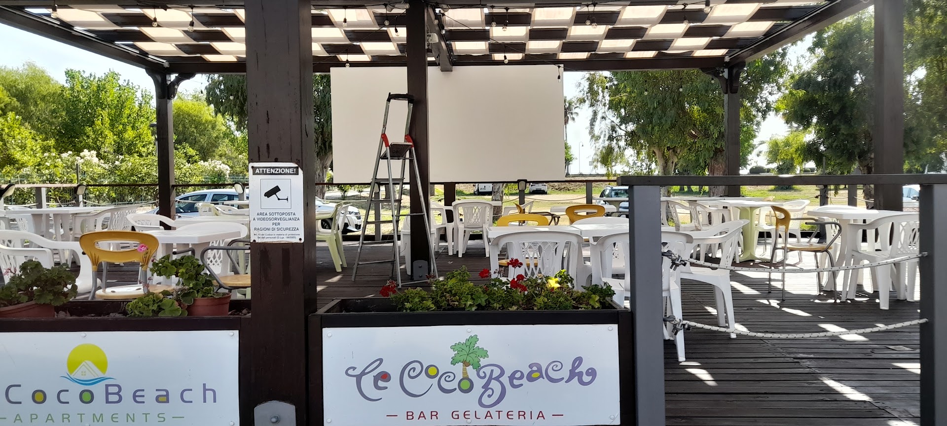 Le Coco Beach Bar