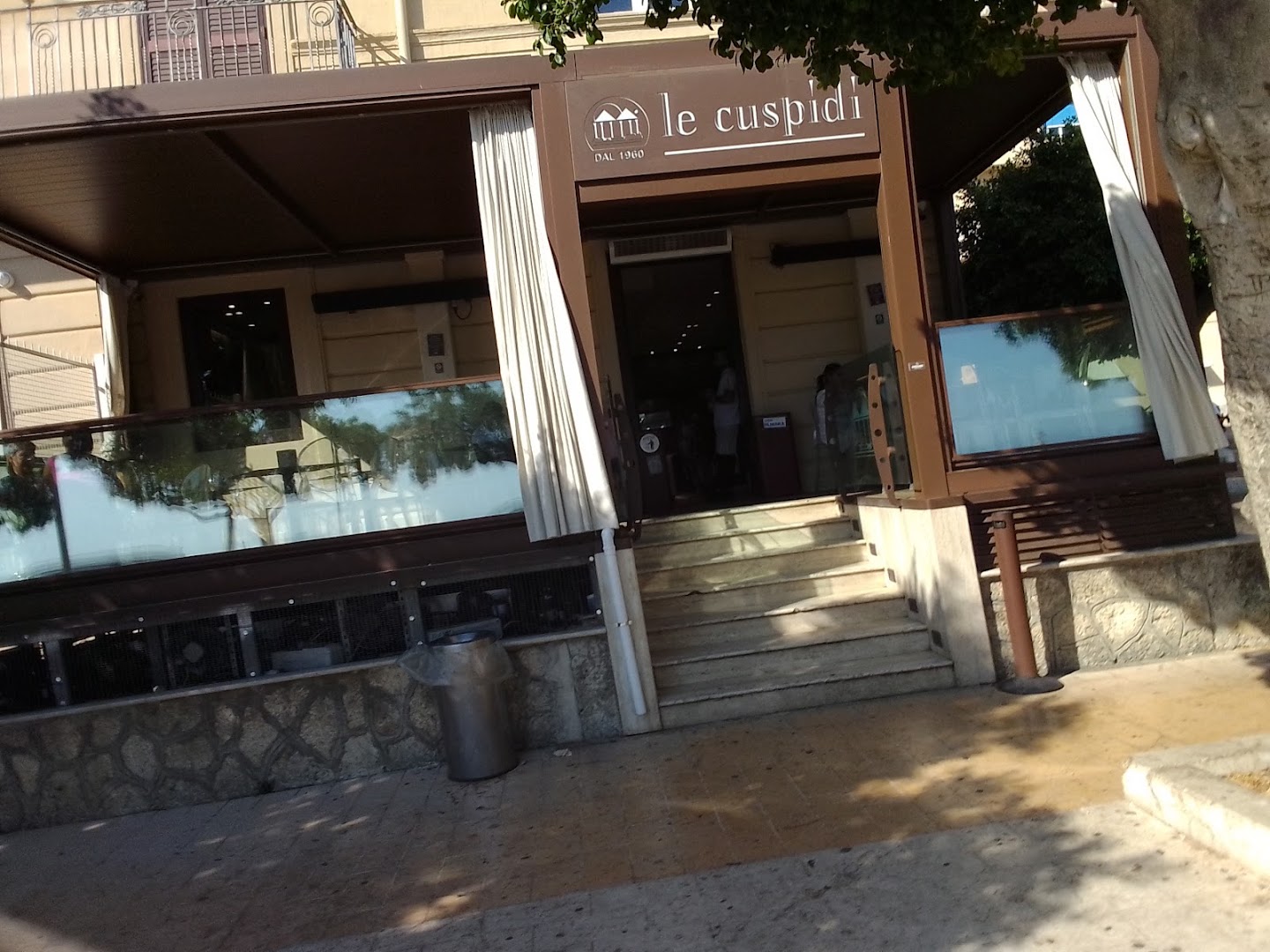 Le Cuspidi