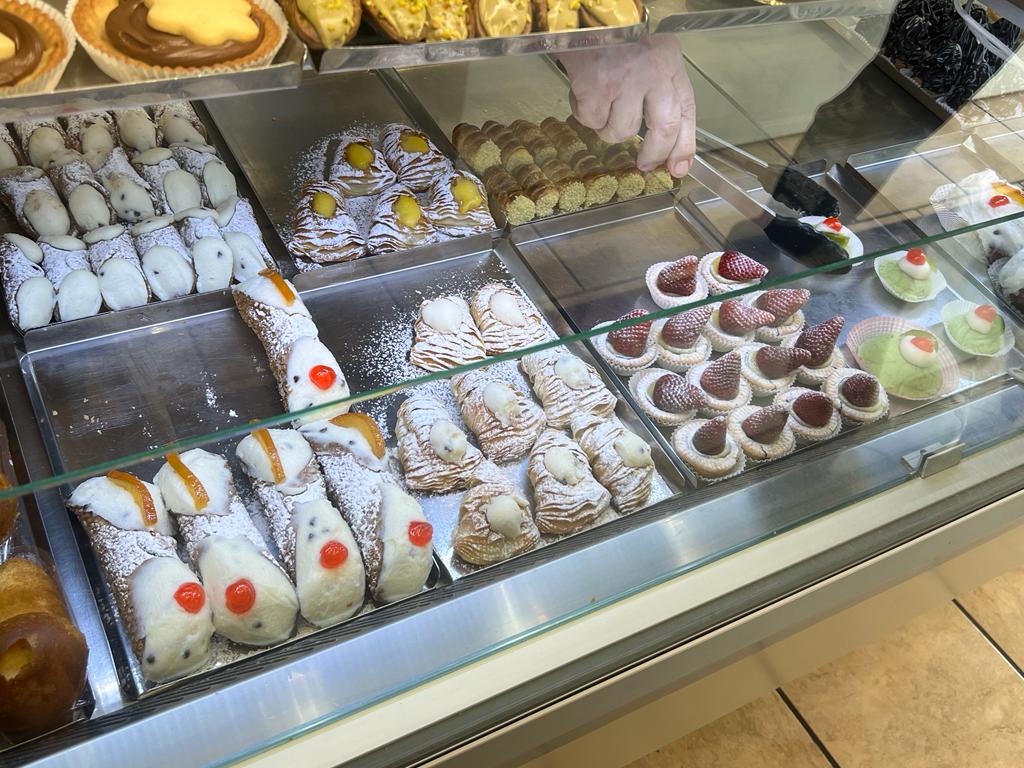 LE DELIZIE SICILIANE DI MARCHESE GIOVAN BATTISTA PASTICCERIA PANETTERIA & PRODOTTI DA FORNO, Crema