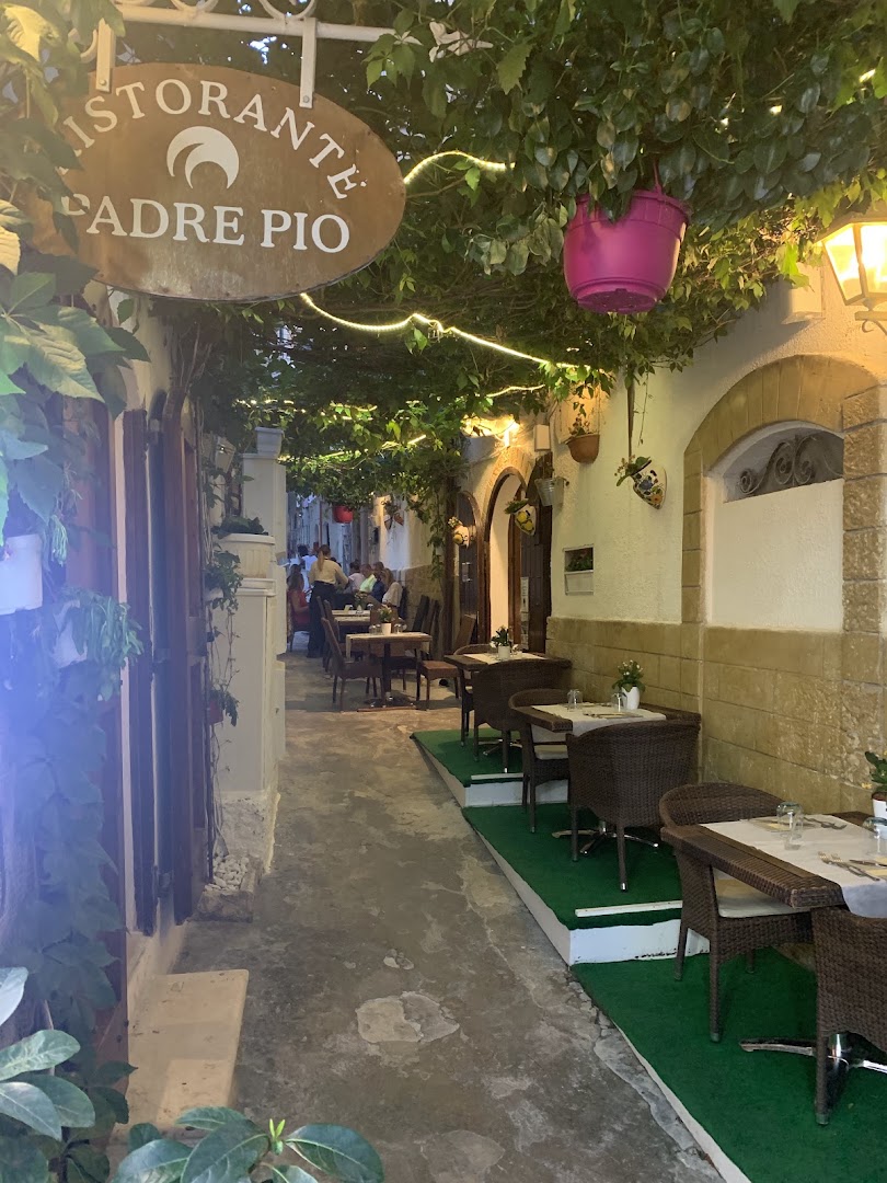LE DOLCI TENTAZIONI, BAR PASTICCERIA CORNETTERIA