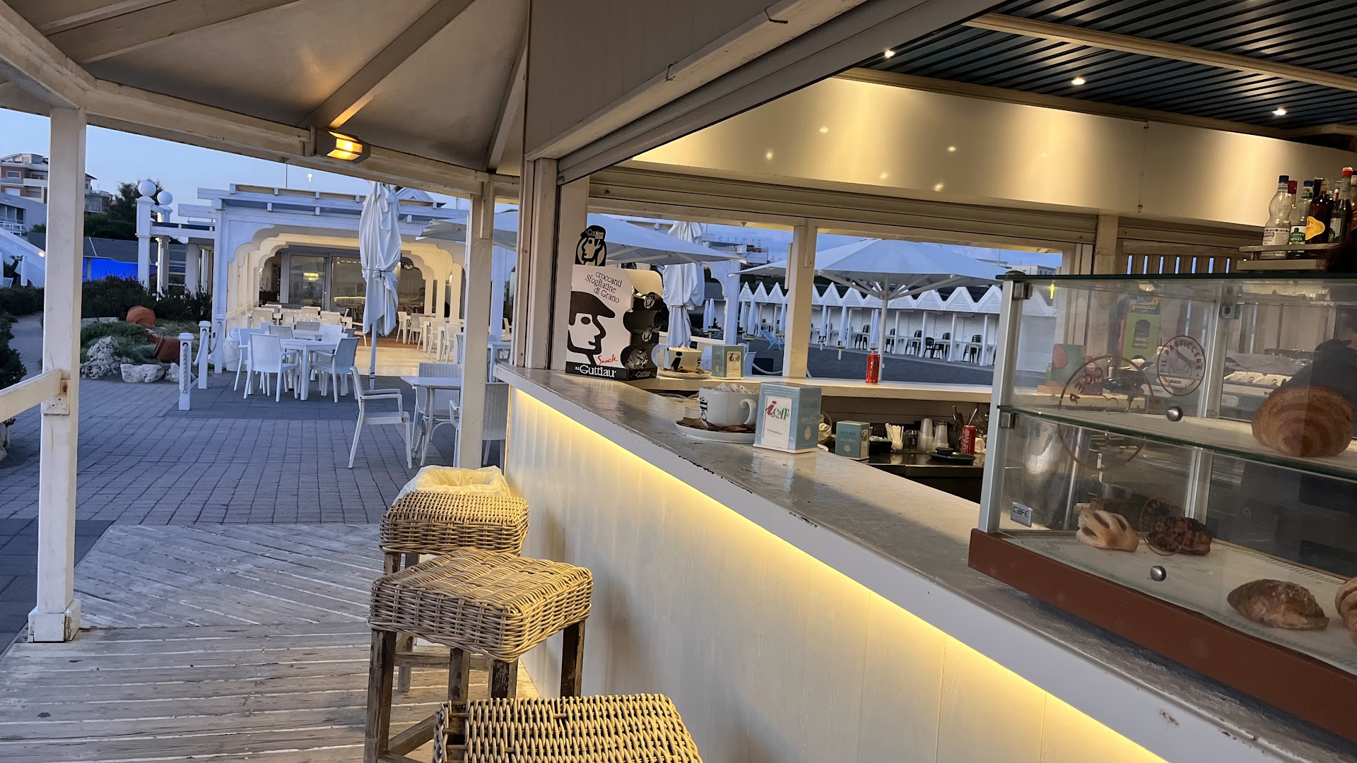 Le Dune Beach Restaurant & Bar